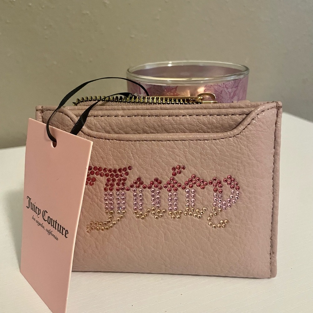 Juicy Couture Breaking the Rules Bifold with Pullout Card Case